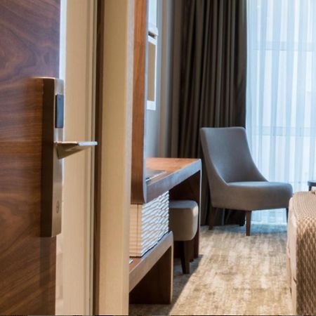 Hotel Ramada By Wyndham Gemli̇K Gemlik Habitación foto