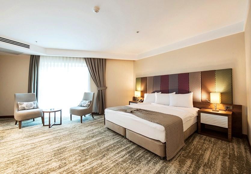 Hotel Ramada By Wyndham Gemli̇K Gemlik Exterior foto