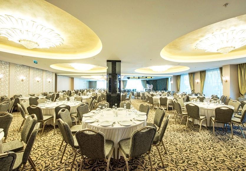 Hotel Ramada By Wyndham Gemli̇K Gemlik Exterior foto