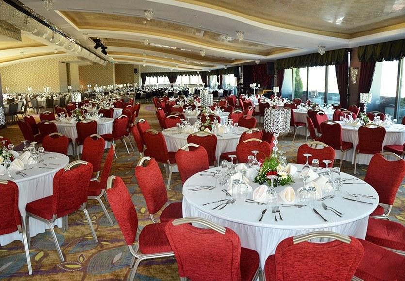 Hotel Ramada By Wyndham Gemli̇K Gemlik Exterior foto