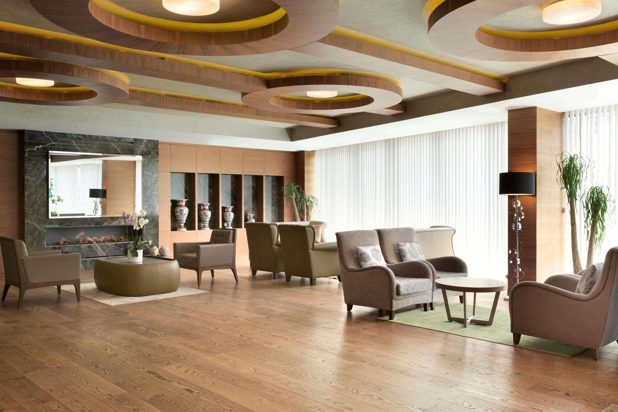 Hotel Ramada By Wyndham Gemli̇K Gemlik Exterior foto