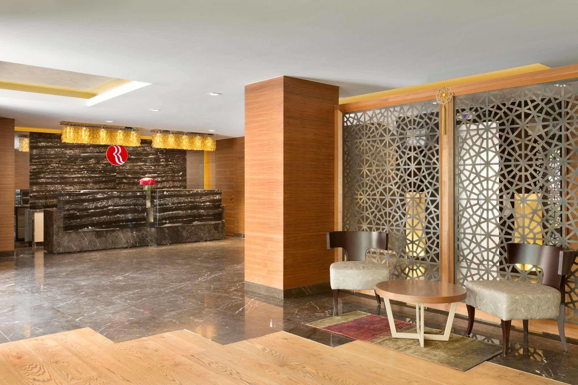 Hotel Ramada By Wyndham Gemli̇K Gemlik Exterior foto